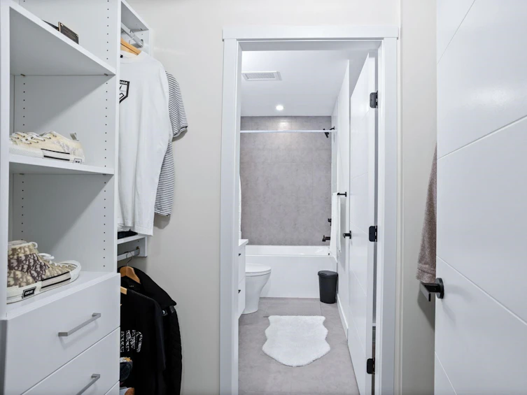 301-8117 200a, Langley, BC, V2Y 3G5 - 18