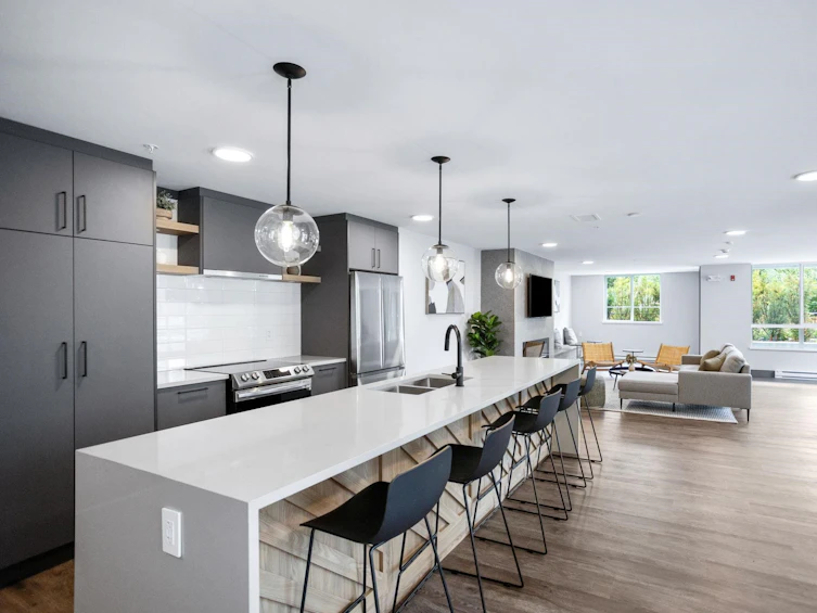 301-8117 200a, Langley, BC, V2Y 3G5 - 30