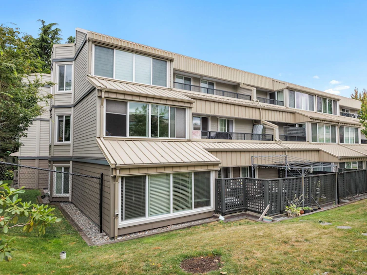 301-9632 120a, Surrey, BC, V3V 4H4 - 25