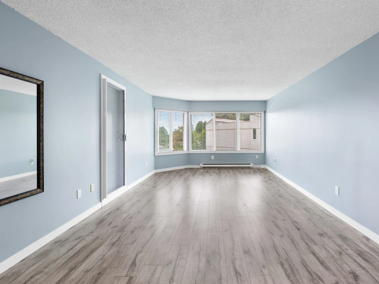 301-9632 120a, Surrey, BC, V3V 4H4 - 4