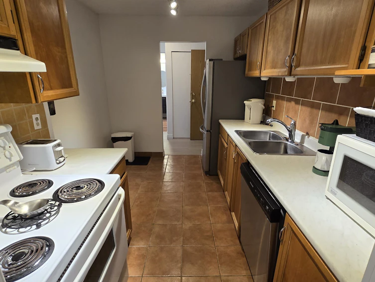 118-8600 Ackroyd Road, Richmond, BC, V6X 3G1 - 8