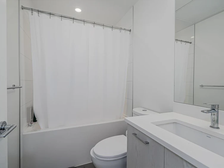 205-10777 138 Street, Surrey, BC, V3T 0T5 - 15