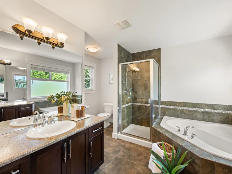 17875 70a Avenue, Surrey, BC, V3S 7A3 - 19