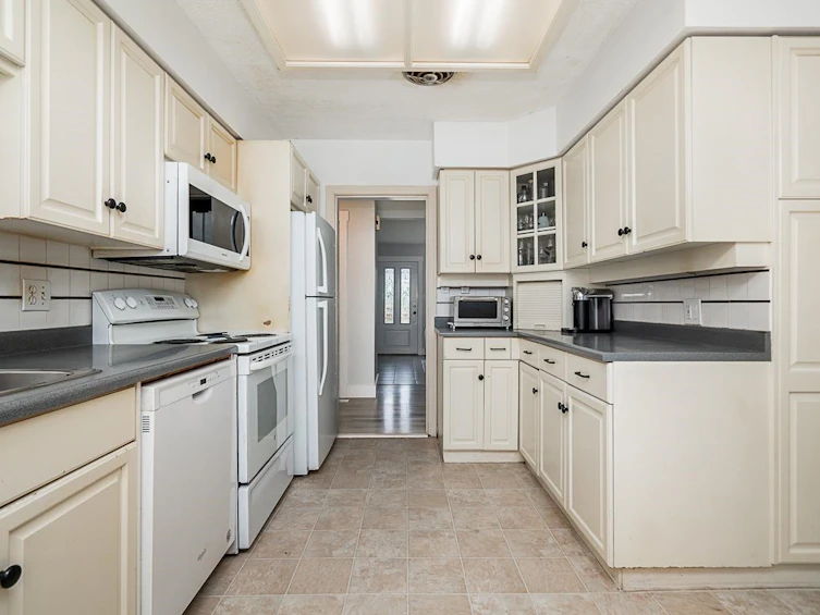 22727 Kendrick Place, Maple Ridge, BC, V2X 9R1 - 11