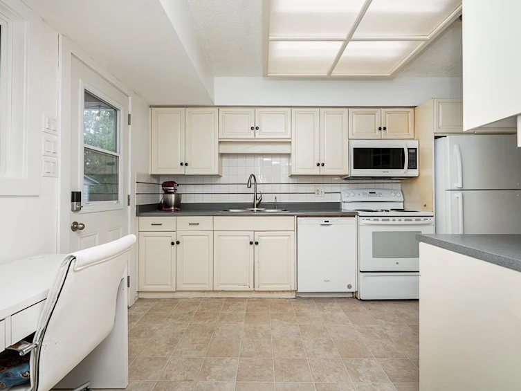 22727 Kendrick Place, Maple Ridge, BC, V2X 9R1 - 12