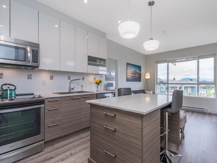 402-16388 64, Surrey, BC, V3S 6X6 - 3