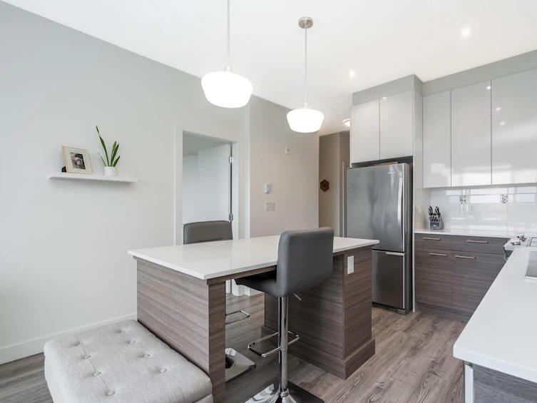 402-16388 64, Surrey, BC, V3S 6X6 - 8