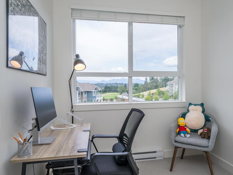 402-16388 64, Surrey, BC, V3S 6X6 - 16