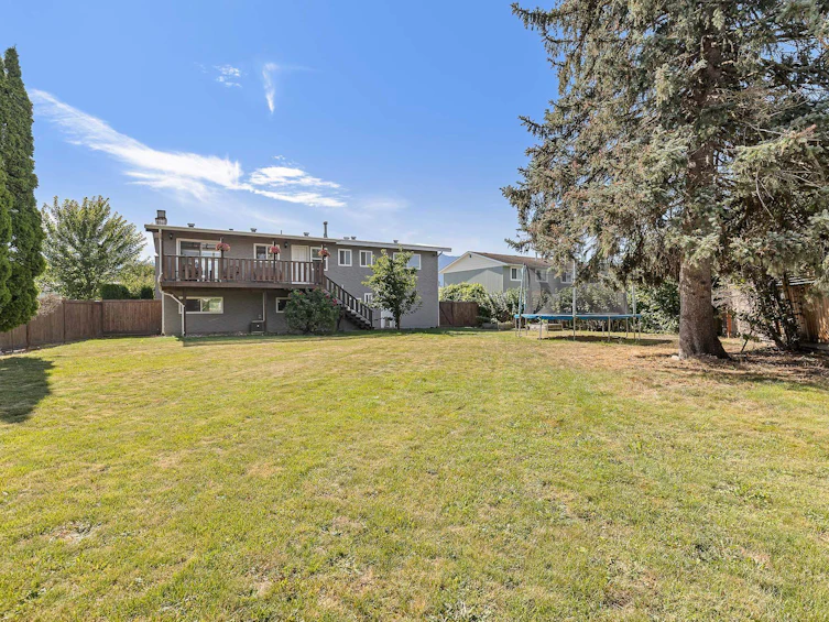 45879 Silver Avenue, Chilliwack, BC, V2R 3T4 - 4