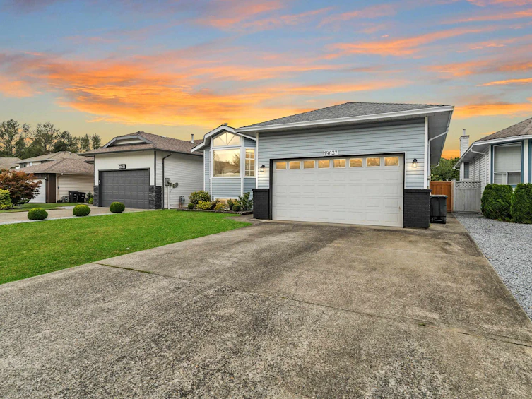 19637 Maple Place, Pitt Meadows, BC, V3Y 2L3 - 2