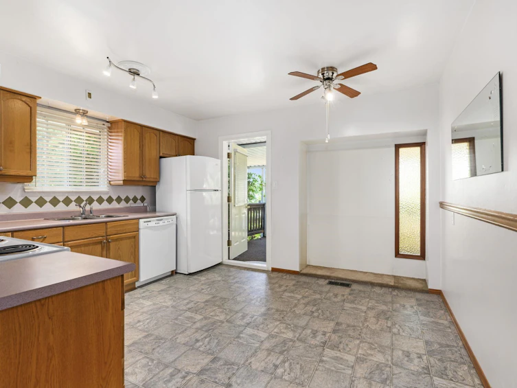 8111 113b Street, Delta, BC, V4C 5G2 - 7