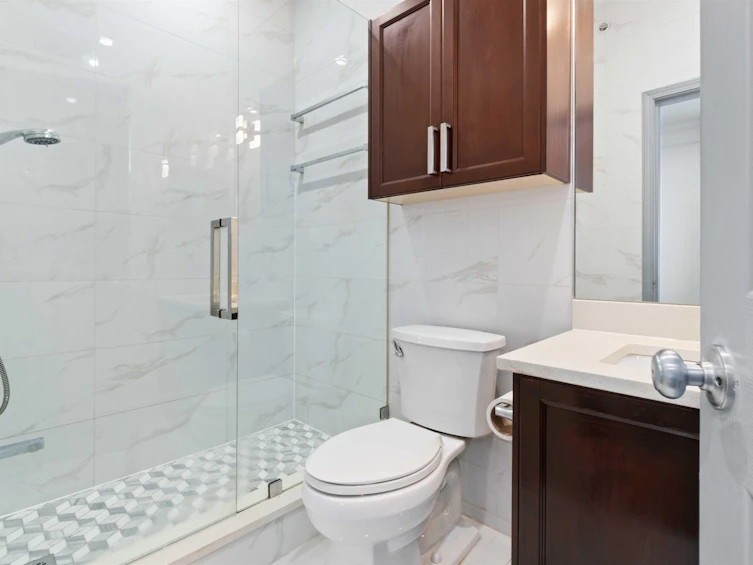 426 E 18th Avenue, Vancouver, BC, V5V 1G1 - 14