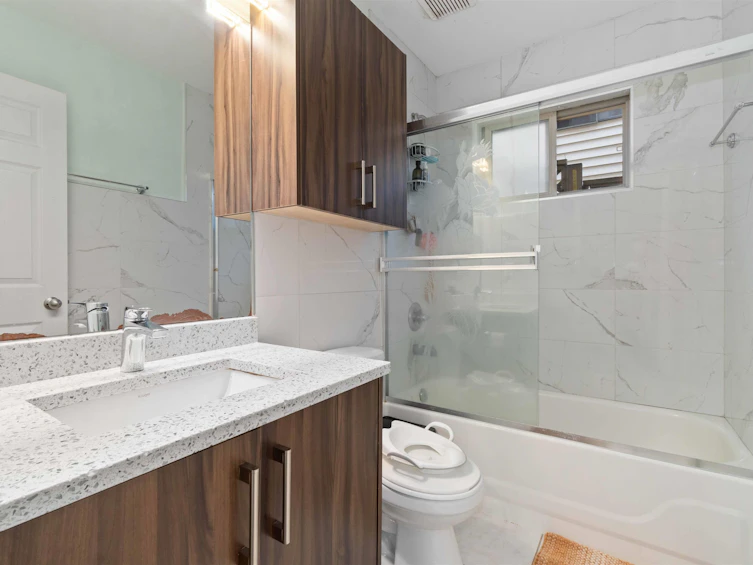 426 E 18th Avenue, Vancouver, BC, V5V 1G1 - 30