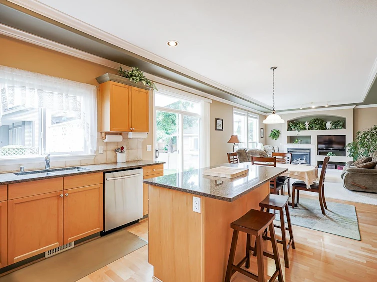16753 61 Avenue, Surrey, BC, V3S 1W2 - 8