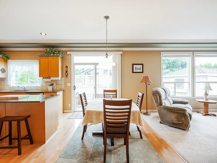 16753 61 Avenue, Surrey, BC, V3S 1W2 - 14