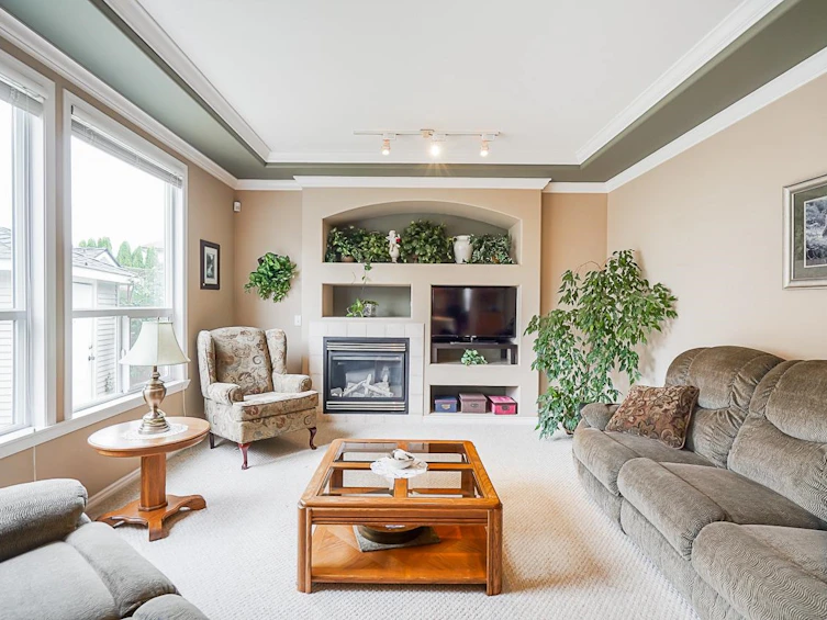 16753 61 Avenue, Surrey, BC, V3S 1W2 - 16