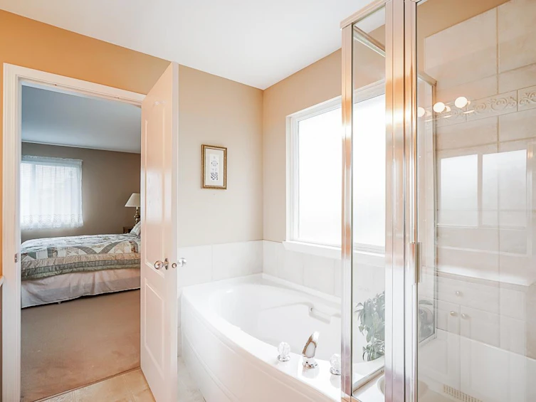 16753 61 Avenue, Surrey, BC, V3S 1W2 - 24