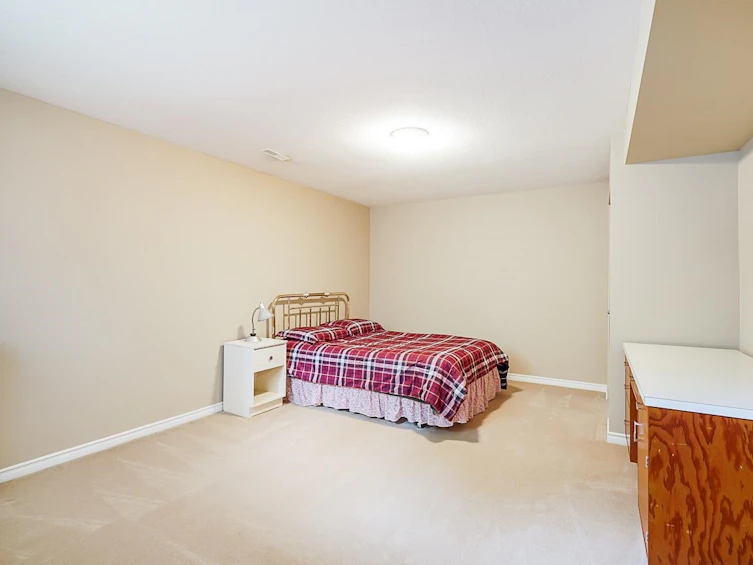 16753 61 Avenue, Surrey, BC, V3S 1W2 - 32