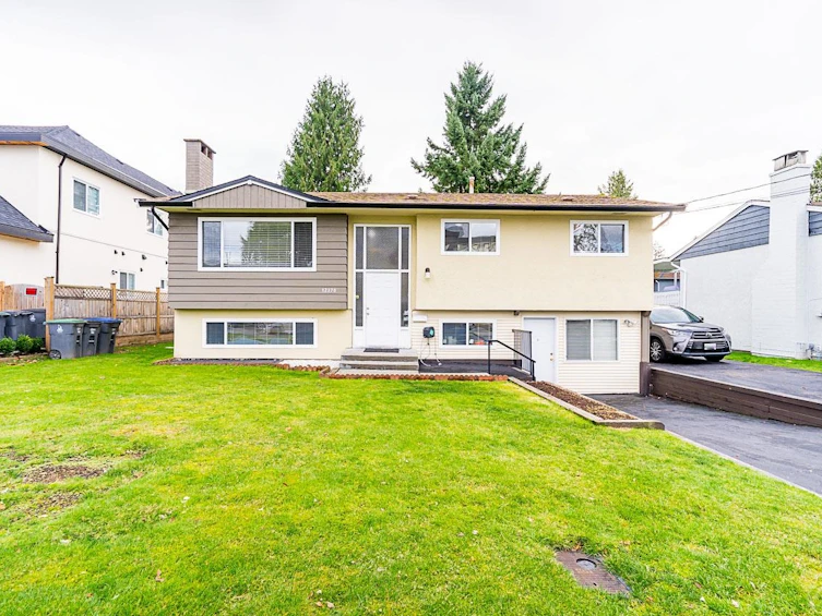 12370 95 Avenue, Surrey, BC, V3V 1N8