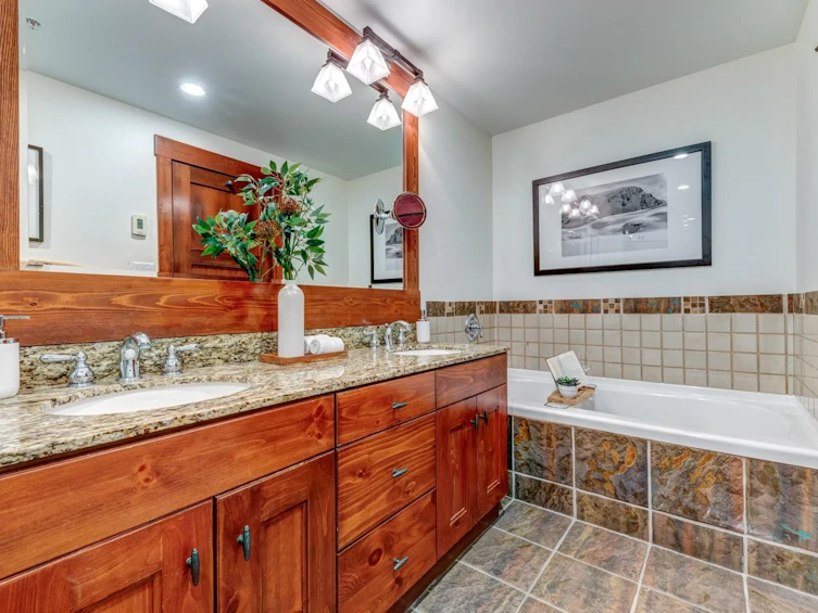 314-2202 Gondola Way, Whistler, BC, V8E 0M7 - 21