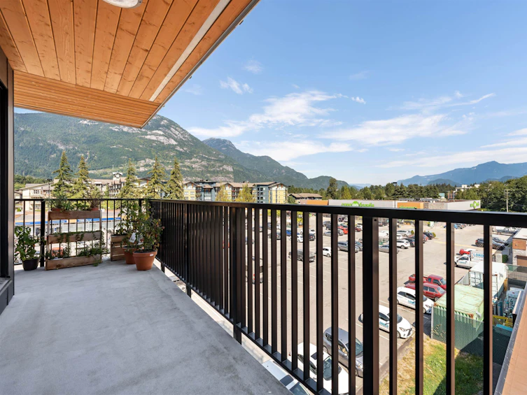 311-1365 Pemberton Avenue, Squamish, BC, V8B 1B7 - 31