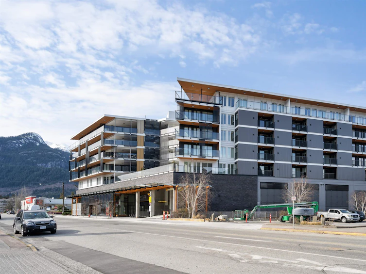 311-1365 Pemberton Avenue, Squamish, BC, V8B 1B7 - 35