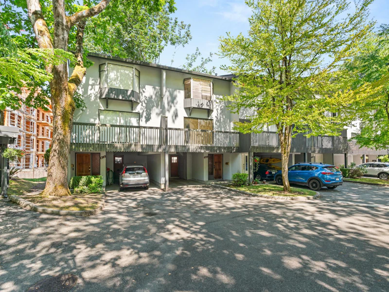 166 James Road, Port Moody BC V3H 2S4