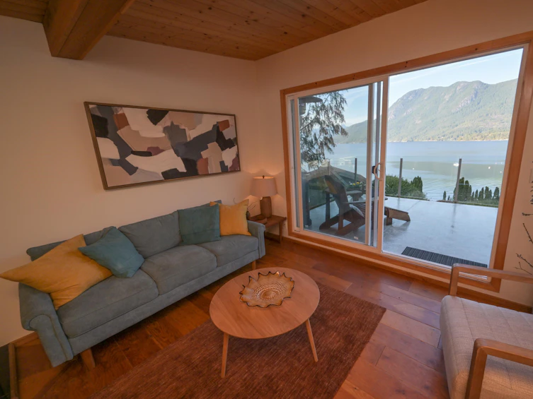 6043 Coracle Place, Sechelt, BC, V7Z 0P2 - 6