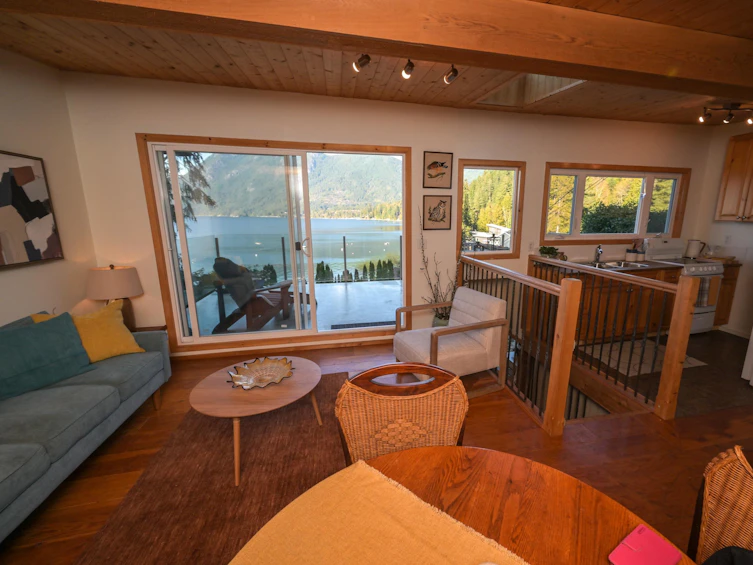 6043 Coracle Place, Sechelt, BC, V7Z 0P2 - 11