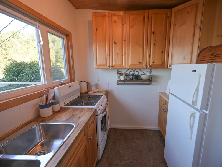 6043 Coracle Place, Sechelt, BC, V7Z 0P2 - 14