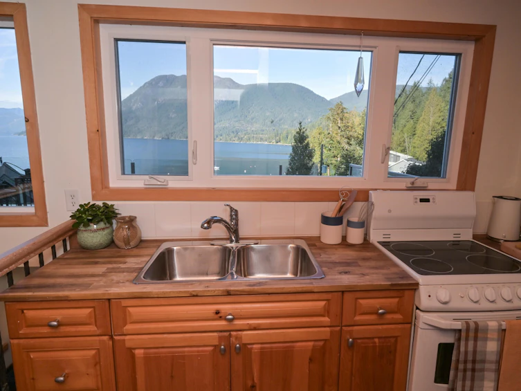 6043 Coracle Place, Sechelt, BC, V7Z 0P2 - 15
