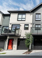 191 4738 Hemlock Way