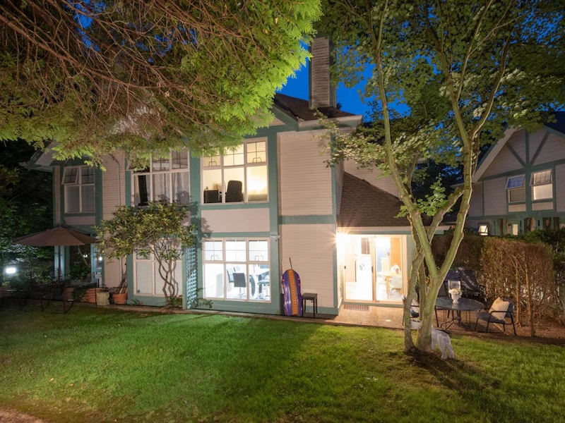 37 - 65 Foxwood Drive, Port Moody BC V3H 4Z5