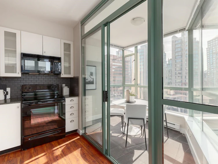 602-1238 Burrard Street, Vancouver, BC, V6Z 3E1 - 5