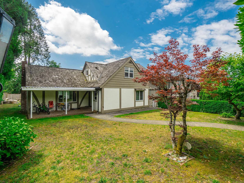 1110 Gordon Avenue, West Vancouver BC V7T 1P9