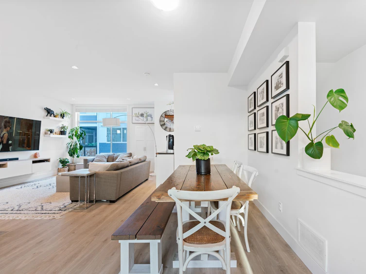13-2328 167a, Surrey, BC, V3Z 1H2 - 13