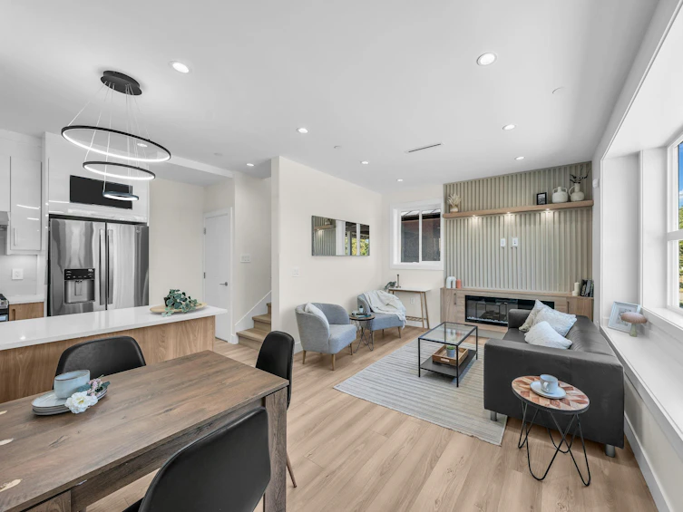 1-3320 East 44th Avenue, Vancouver, BC, V5R 3B4 - 6