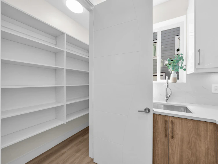 1-3320 East 44th Avenue, Vancouver, BC, V5R 3B4 - 8