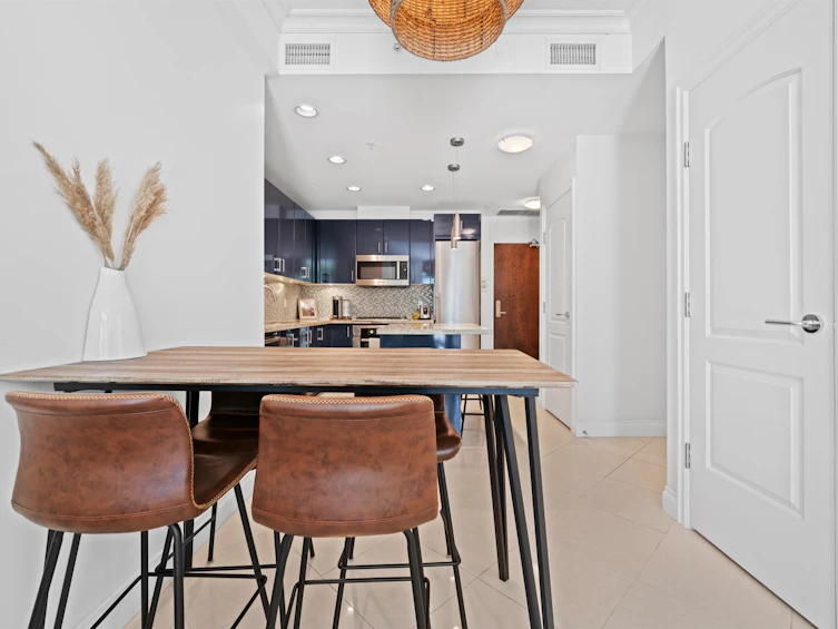 102-172 Victory Ship Way, North Vancouver, BC, V7L 0B5 - 14