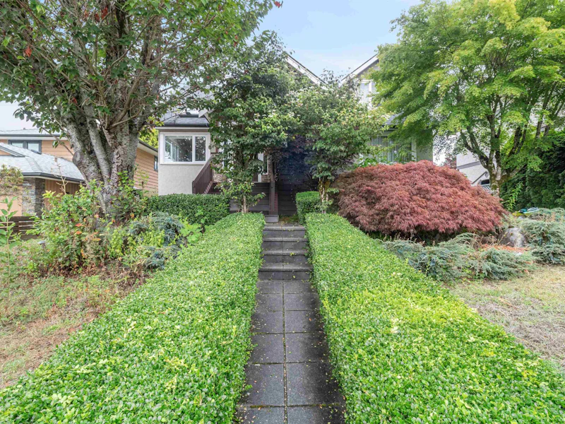 1259 Inglewood Avenue, West Vancouver BC V7T 1Y7