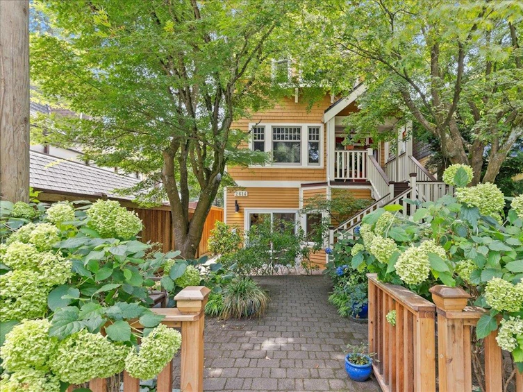 2614 West 5th Avenue, Vancouver, BC, V6K 1T3 - 2