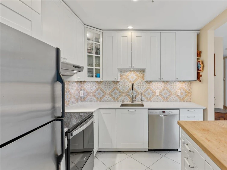 2614 West 5th Avenue, Vancouver, BC, V6K 1T3 - 8