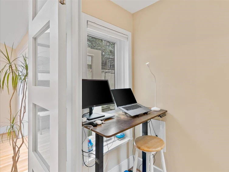 2614 West 5th Avenue, Vancouver, BC, V6K 1T3 - 10
