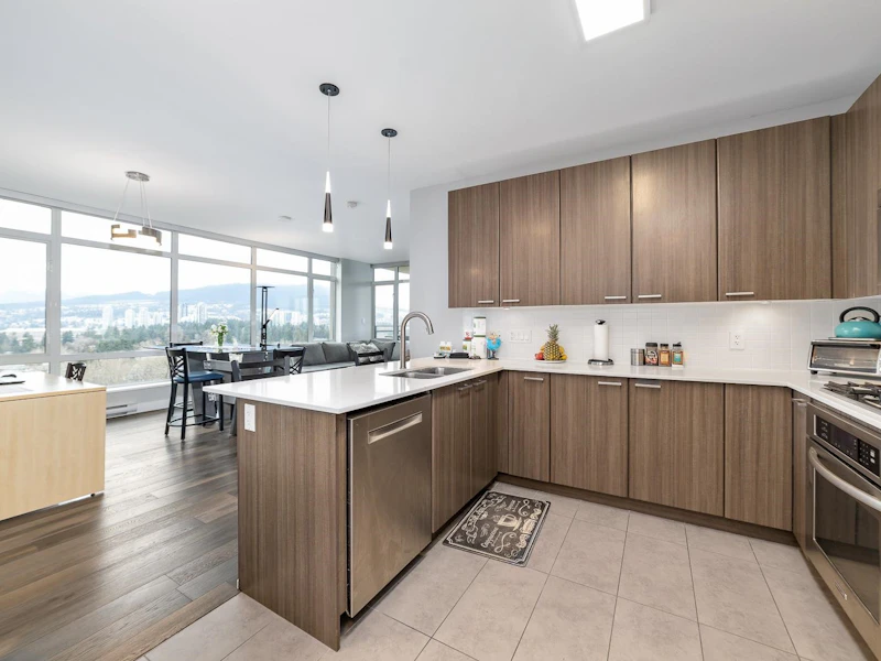 1903 - 2789 Shaughnessy Street, Port Coquitlam BC V3C 0C3