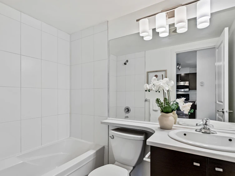 303-18755 68 Avenue, Surrey, BC, V4N 0Z9 - 17