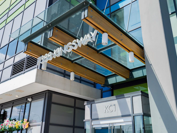 2003-7388 Kingsway, Burnaby, BC, V3N 0G9 - 3