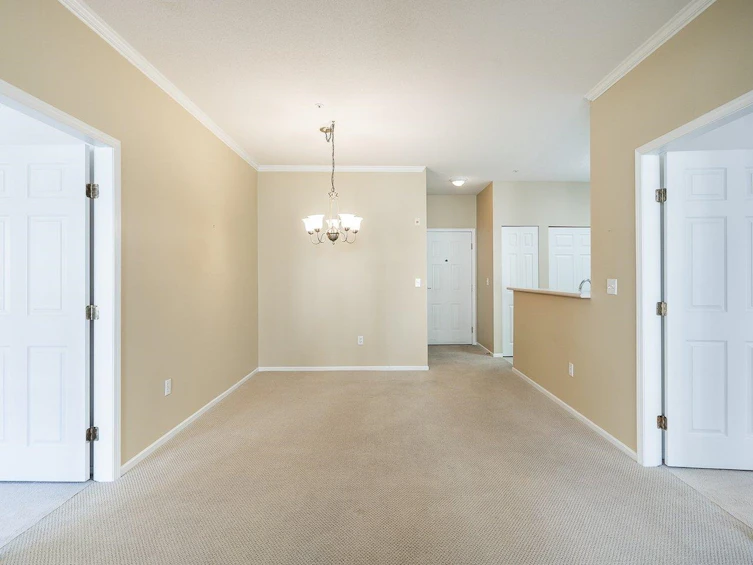 206-5555 13a Avenue, Delta, BC, V4M 2E7 - 5