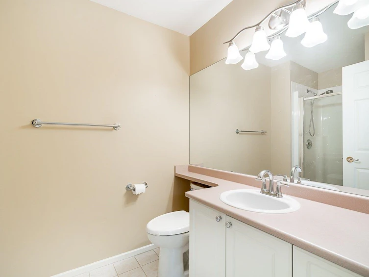 206-5555 13a Avenue, Delta, BC, V4M 2E7 - 18