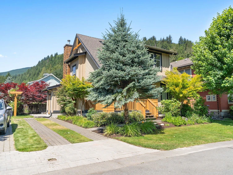 1849 Blackberry Lane, Cultus Lake, BC, V2R 0E1 - 3