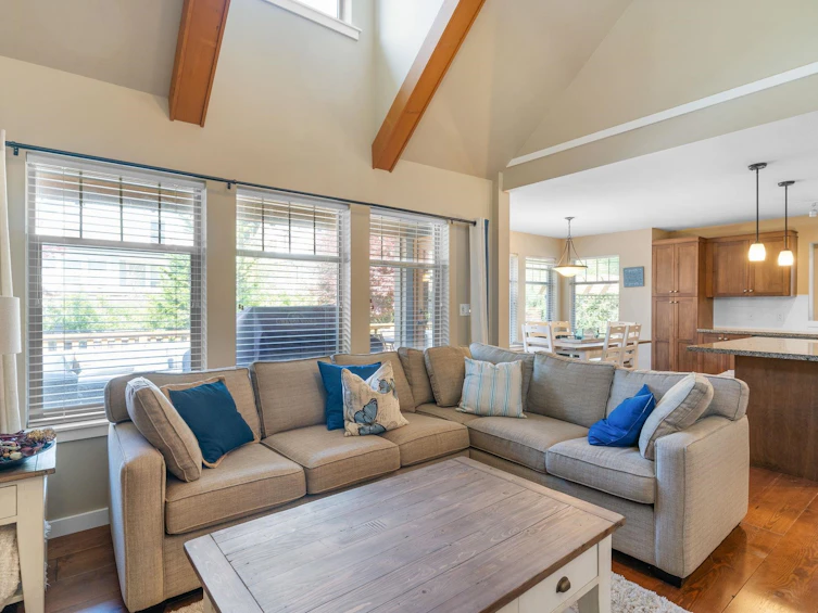 1849 Blackberry Lane, Cultus Lake, BC, V2R 0E1 - 10